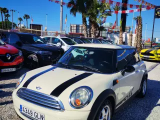 Mini One 1.4i (95cv).
