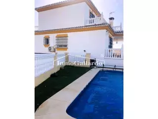 Villa en Rincón de la Victoria