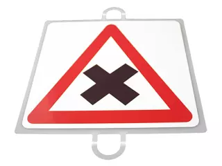 PANEL DE SEÑALIZACIÓN TRAFICO DE PELIGRO Nº 3 (INTERSECCIÓN)