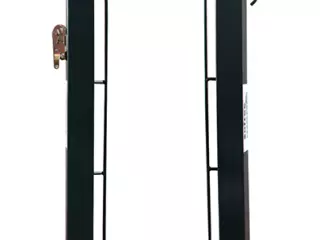 JUEGO POSTES DE TENIS FIJOS CUADRADO 80 X 80 MM CON BASE PARA ATORNILLAR