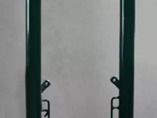 JUEGO POSTES VOLEIBOL METALICOS FIJOS REGULABLE A TENIS 80MM