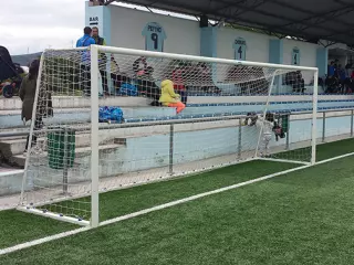 JUEGO PORTERIAS FUTBOL 7 METALICAS TRASLADABLES TUBO 80 MM REGLAMENTARIAS portes incluidos