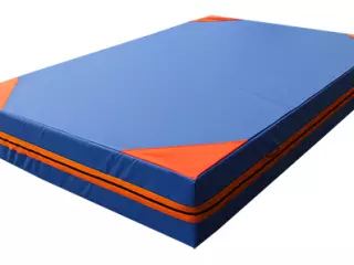 QUITAMIEDOS REFORZADO NEW 300 X 200 X 20CM DENSIDAD 20 (FUNDA IGNIFUGA CON CANTONERAS Y ASAS)