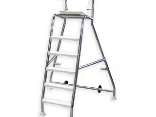 SILLA SOCORRISTA 5 PELDAÑOS 200CM