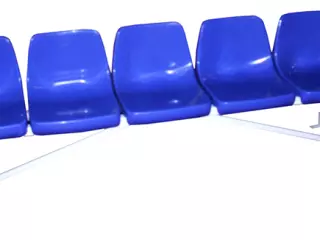 BANCO METALICO CON ASIENTOS PVC-5 PLAZAS-AZUL/ROJO BANQUILLO SUPLENTES FUTBOL