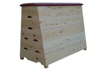 Plinton (Esc. Toledo) Senior, 5 segmentos Piramidal. 140x40x105 cm. Tapizado sintético