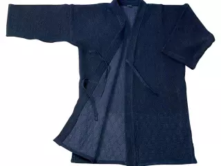 Keiko Gi Doble Capa. Indigo. 7 CHAQUETA KENDO DOUBLE LAYER