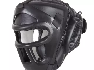 Casco máscara extraible con protección superior. Negro