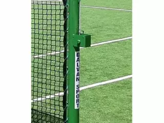Juego de postes de tenis metálicos anclados ø 80mm