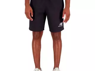 PANTALÓN CORTO NEW BALANCE ESSENTIALS STACKED LOGO MS31540