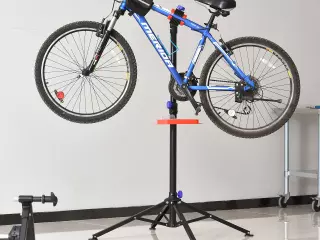 Soporte de reparación Portátil Caballete de Bicicleta para Hogar Altura Ajustable 110-180 cm con 4 Patas Hasta 25 kg 84x84x180 Negro