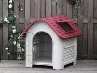 Caseta para Perro con Puerta Extraíble Base Elevada 3 Respiraderos y Ventana Abrible Caseta de Perros para Interior y Exterior 72x87x75 cm Gris Rojo