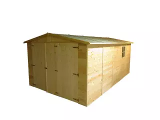 Garaje De Madera Mikhail I Gardiun 15 m2