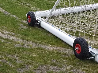 Ruedas portería de fútbol móvil modelo “Easy”