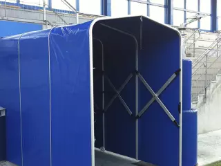 Túnel de salida de jugadores “Milán”
