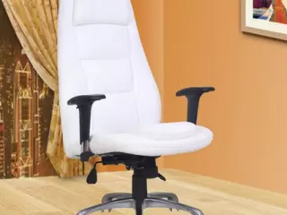 Silla de despacho  blanca/NEGRA