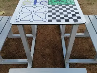 MESA MULTIJUEGO ANTIVANDÁLICA