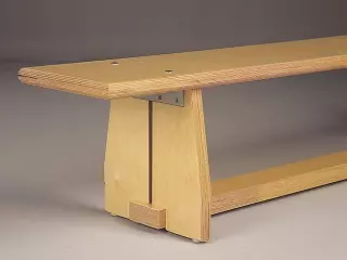 Banco sueco abedul con patas de madera