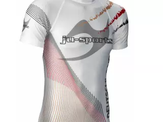 RASHGUARD BAJO GI PRO C18 GERMANY BLANCO JUSPORTS CAMISETA COMPRESION