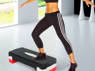 Tabla de Step Ajustable para Fitness Aeróbic Deporte Gimnasia - Color Negro Gris Rojo - Plástico - 68x29 cm