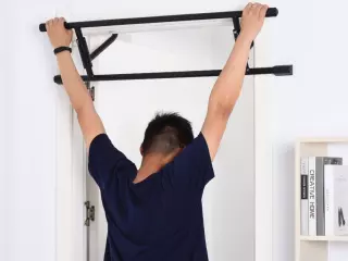 Barra de Pullup Plegable Barra de Dominadas Ajustable para Puerta Múltiple Uso para Ejercicios de Acero 102x35x25 cm Carga 110 kg Negro