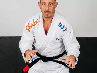 Brazilian Jiu Jitsu Gi Shaka 20