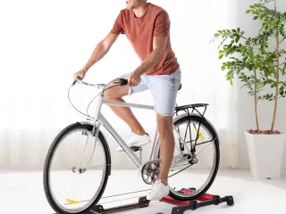 Rodillo de Entrenador de Bicicleta Plegable Ajustable 146x55x10,5cm Rojo y Negro