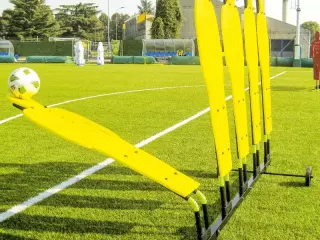 CARRO PARA BARRERA DE SILUETAS PRO SOFT + 5 SILUETAS PRO SOFT FLEXIBLES LISKI FUTBOL