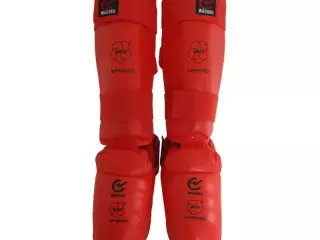 ESPINILLERA CON EMPEINE WACOKU WKF AZUL/ROJO
