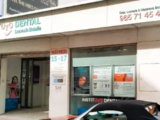 Alquiler local oficina 300 m2 centro Torrevieja