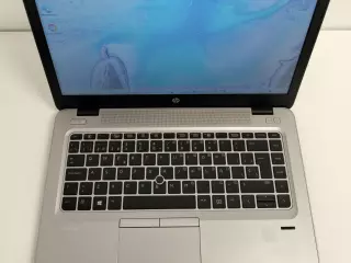 HP Elitebook 840 G3 en color plata y negro.