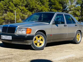  MERCEDES-BENZ 190 D 2.5 (W201) – CLÁSICO IRROMPIBLE 
