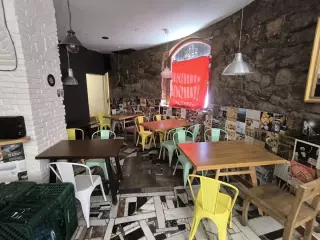 ZONA CLOT LOCAL ESQUINERO TERRAZA
