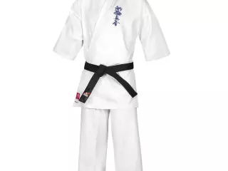 Karate Gi Shinkyokushin Training. 0000