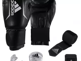 SET DE BOXEO ADIDAS, INCLUYE GUANTES, VENDAS Y BUCAL