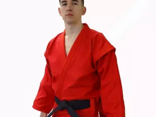 Kurka sambo de tejido muy resistente rojo (algodón 100%).CHAQUETA