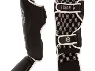 Kit de Kickboxing Regium “Imperial HQ formado;guantes,espinillera,protector,vendas#