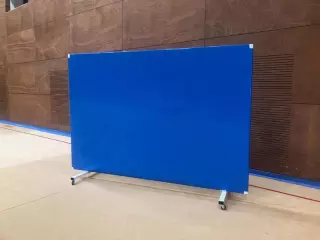 MAMPARAS DIVISORIAS CON RUEDAS