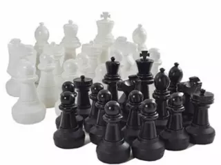 PIEZAS DE AJEDREZ GIGANTE