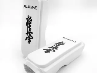 Rodilleras Proteccion Lateral Kyokushin Kenshin. L#
