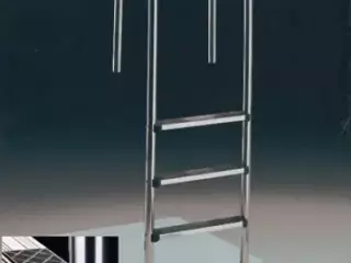 ESCALERA MODELO MURO  PISCINAS