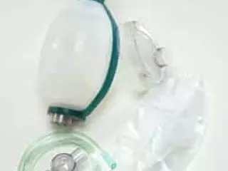 RESUCITADOR MANUAL ADULTO SILICONA. CON MASCARILLA Nº 5 Y RESERVORIO