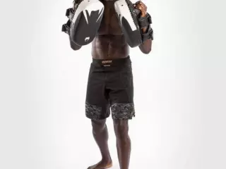 Venum Light Kick Pads Negro-Blanco PAO BOXEO