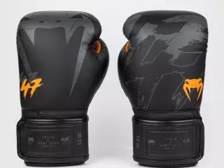 Venum S47 Boxing Gloves Negro-Naranja