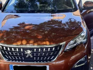 Peugeot 3008 Allure 1.5 BlueHDi 130 CV Automático – Año 2020