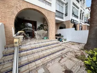 Magnífico bungalow en planta baja con jardín en Villamartín