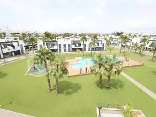 Bungalow en primera planta con en El Raso Oasis Beach XI