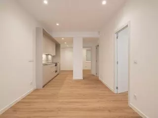 MADERAS LAMINADOS VINILOS SPC