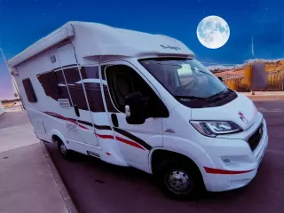 Autocaravana Perfilada S?LIGHT – 4 Plazas – Año 2015