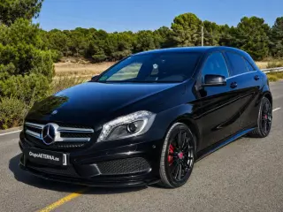 MERCEDES-BENZ A 200 AMG LINE 156 CV – AÑO 2016 – ETIQUETA C